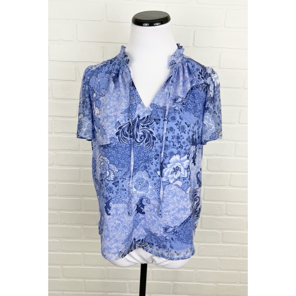 Cupcakes and Cashmere Floral Ruffle Short Sleeve Blouse Top Blue Size XS